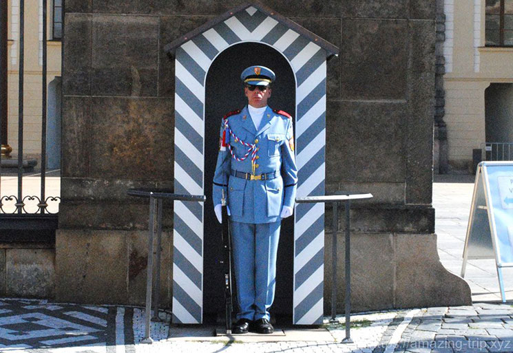 プラハ城の衛兵