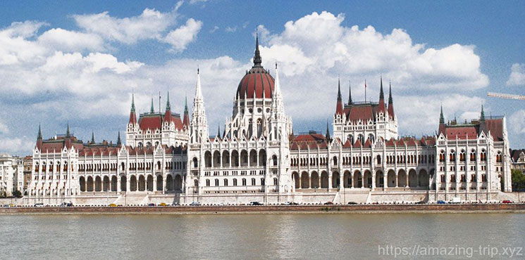 ブダペスト 国会議事堂のチケット予約から入場方法まで徹底解説 Amazing Trip