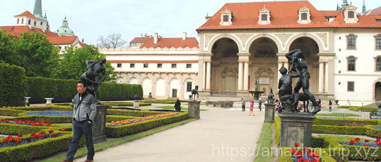 ヴァルトシュテイン宮殿の庭園