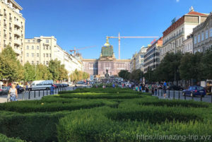 ヴァーツラフ広場の見どころと観光情報
