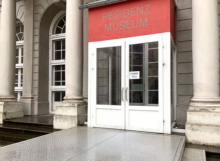 レジデンツ博物館とチケット売り場への入口