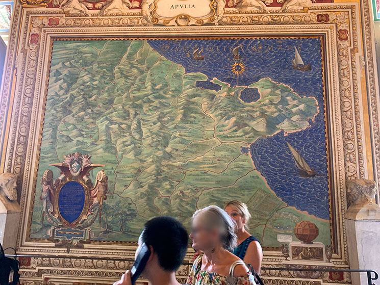 地図のギャラリー フレスコ画で描かれた壁面の地図