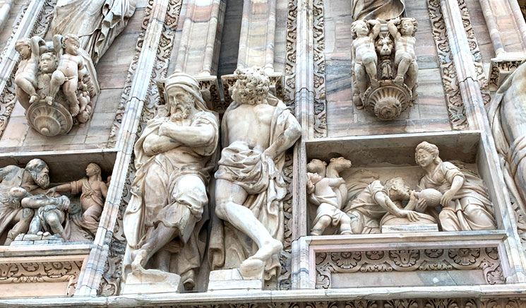 ミラノ ドゥオーモ ファサードの彫刻と装飾