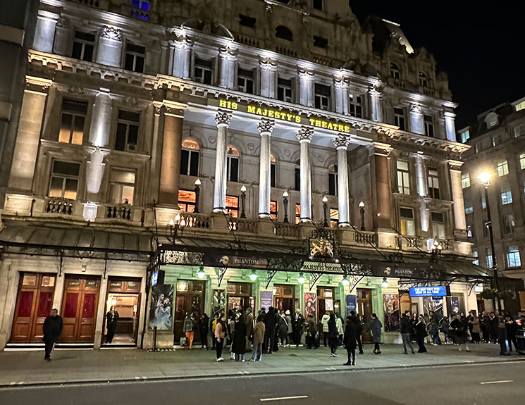 ロンドン オペラ座の上演劇場「His Majesty's Theatre」