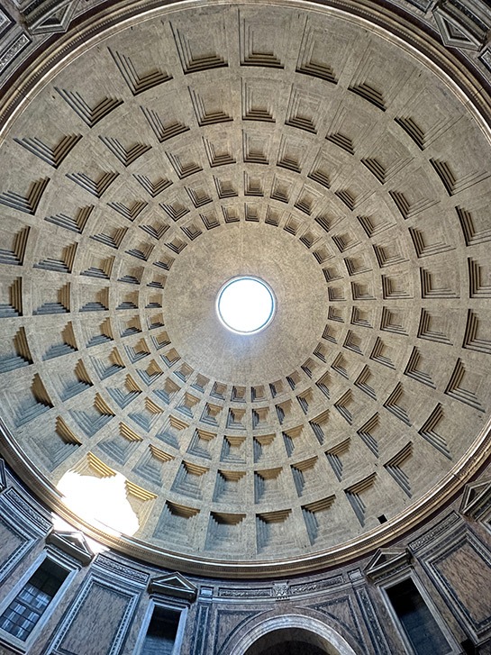 パンテオン 天窓「オクルス (Oculus)」