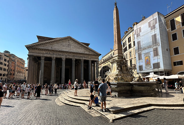 ローマ パンテオンの外観