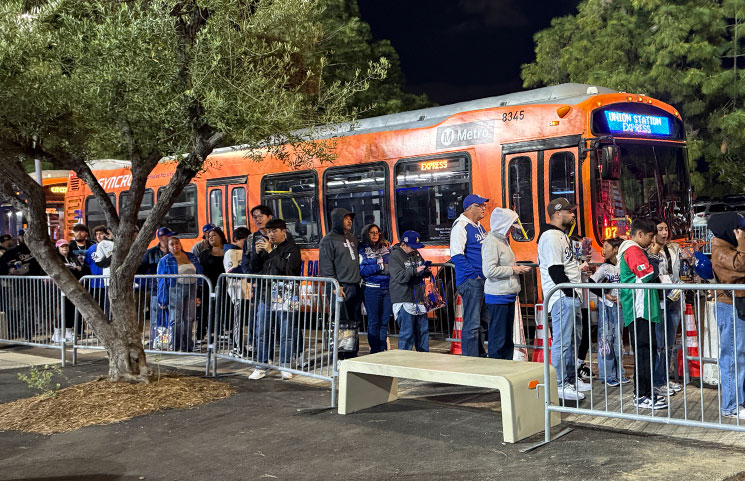 ドジャース・スタジアム・エクスプレスの乗車ポイントの様子