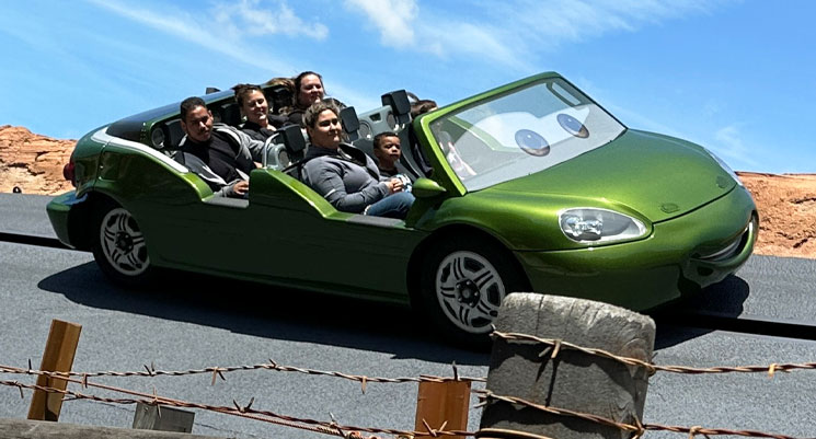 ラディエイター・スプリングス・レイサーズ