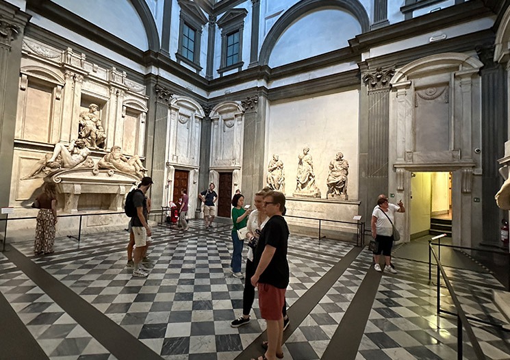 メディチ家礼拝堂 新聖具室の景観