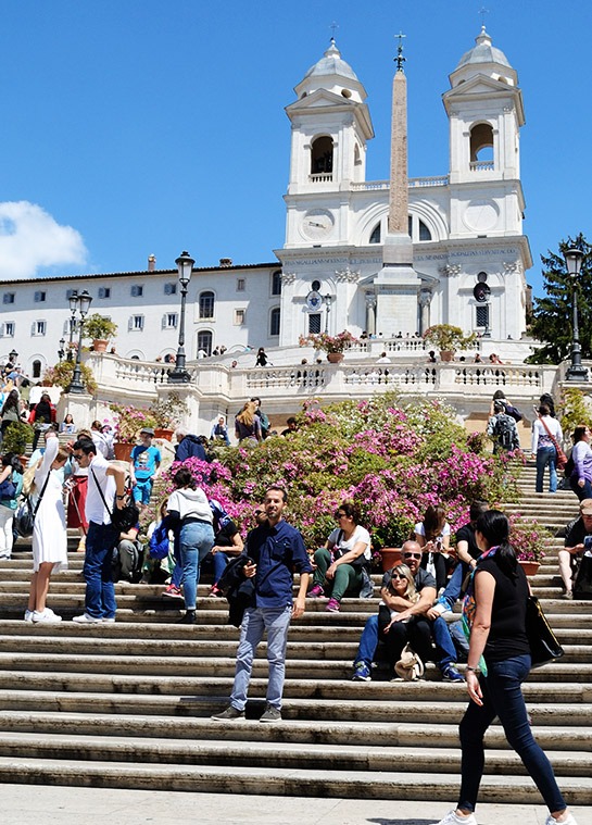 スペイン広場の階段風景