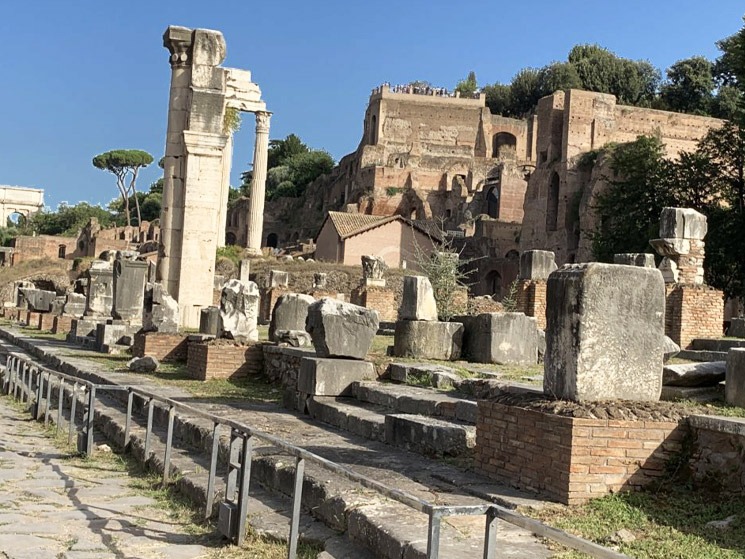 バシリカ・ユリア