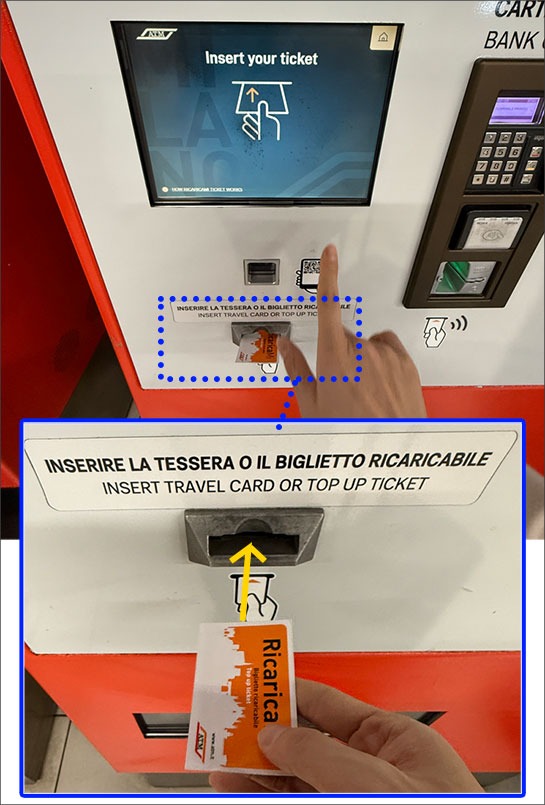 ミラノ公共交通の自動券売機 トップアップ手順 カードの挿入位置