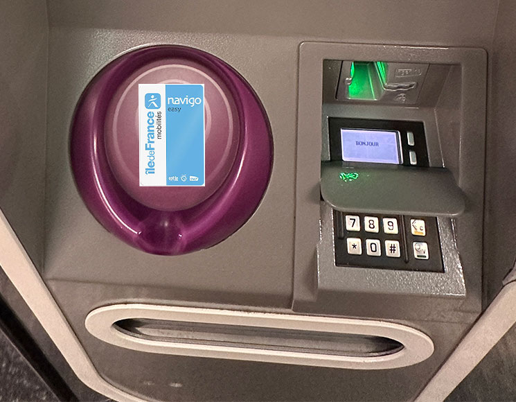 自動券売機のNavigo Easy用リーダー