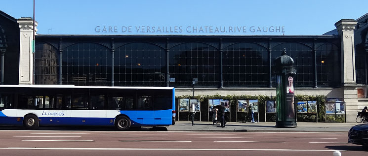 ヴェルサイユ=シャトー駅(Versailles Rive Gauche)の外観
