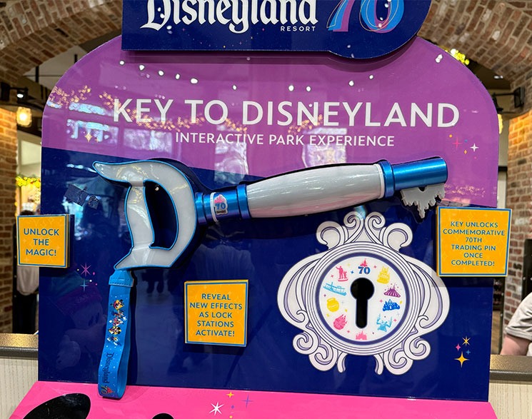 KEY TO DISNEYLAND（70周年限定インタラクティブキー）