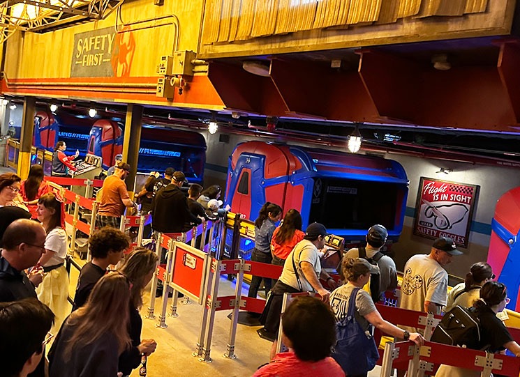 ウェブ・スリンガーズ: スパイダーマン・アドベンチャーの搭乗エリア