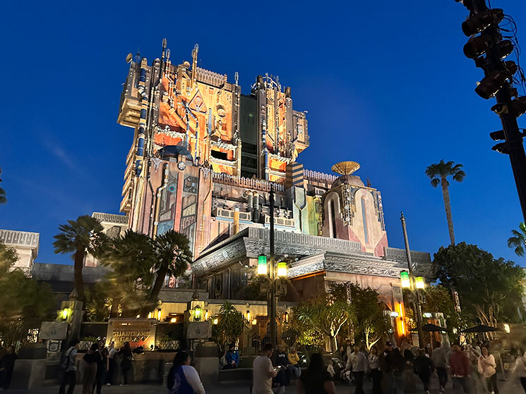 ガーディアンズ・オブ・ギャラクシーの夜景