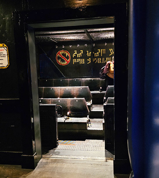 ガーディアンズ・オブ・ギャラクシーの搭乗ゲートが開く瞬間