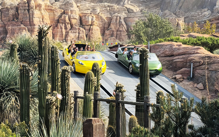 ラディエイター・スプリングス・レイサーズのアトラクション風景