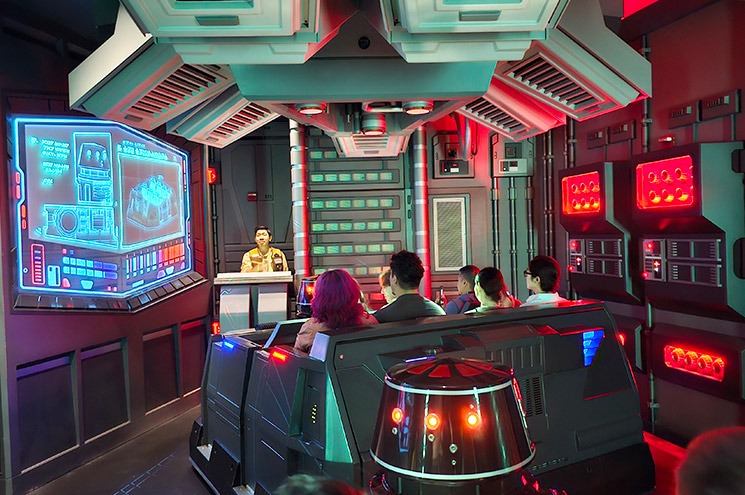 スター・ウォーズ：ライズ・オブ・ザ・レジスタンス アトラクション内の様子