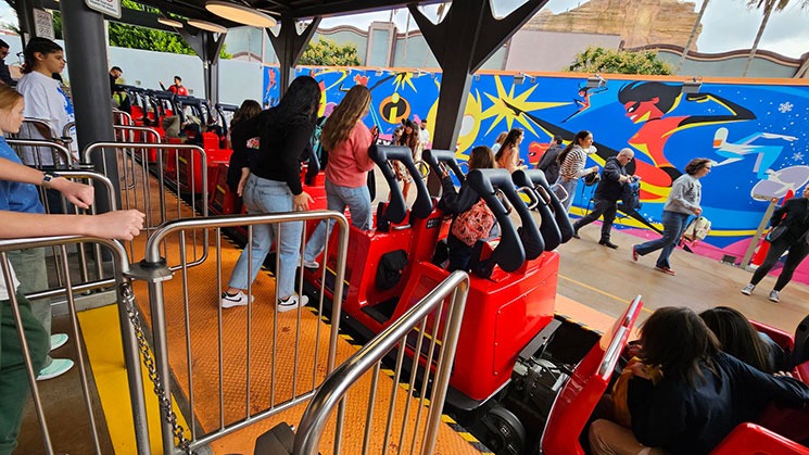 インクレディブルコースター 搭乗前の様子