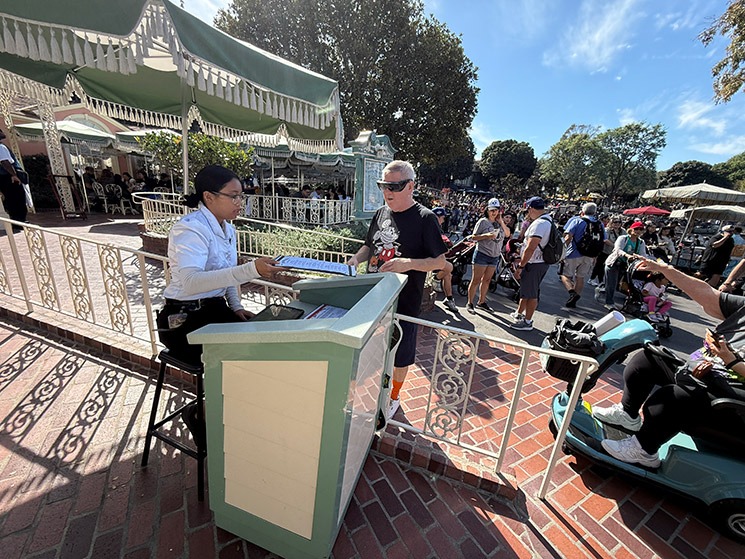 リバーベル・テラスの受付スタッフ