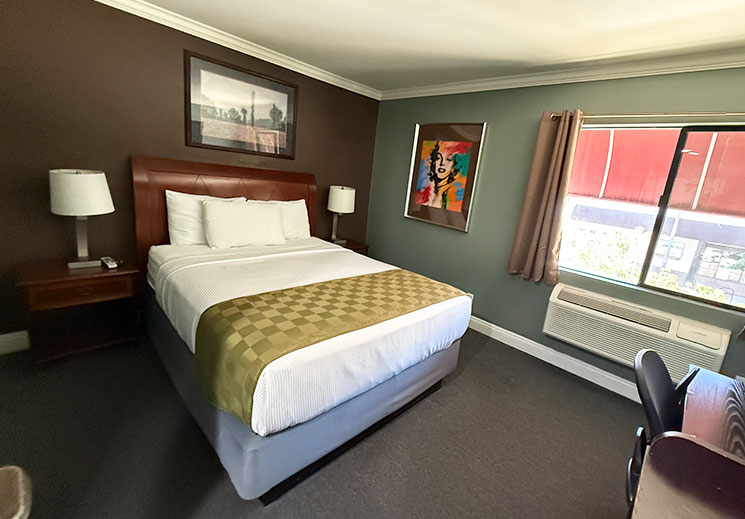 ナイツ イン ダウンタウン ロサンゼルスの宿泊部屋