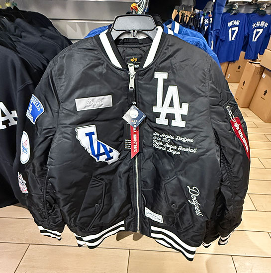 ドジャースロゴ入りMA-1（ボンバージャケット）
