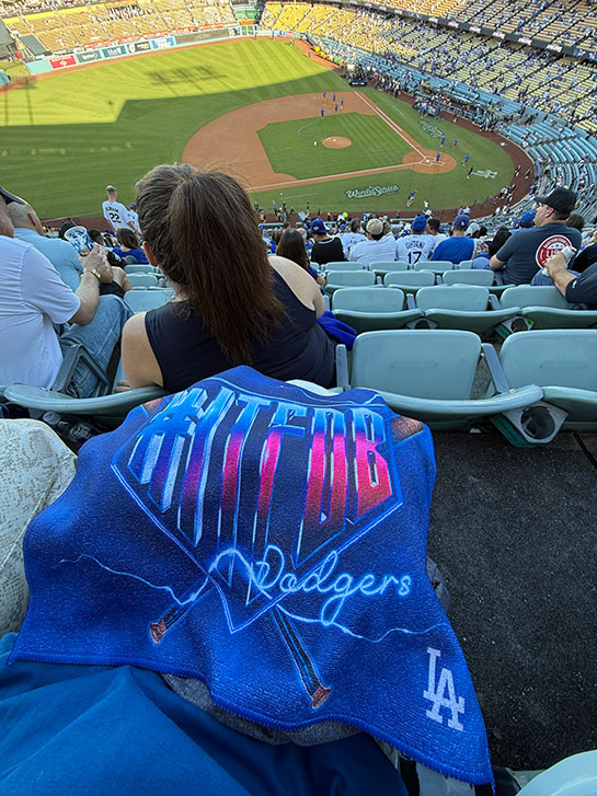 座席に配布タオルを置いた記念撮影