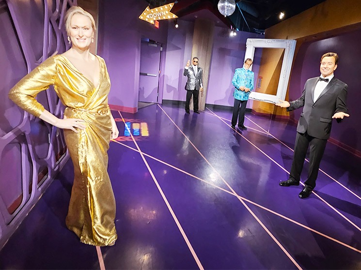 トークショー風エリアの展示