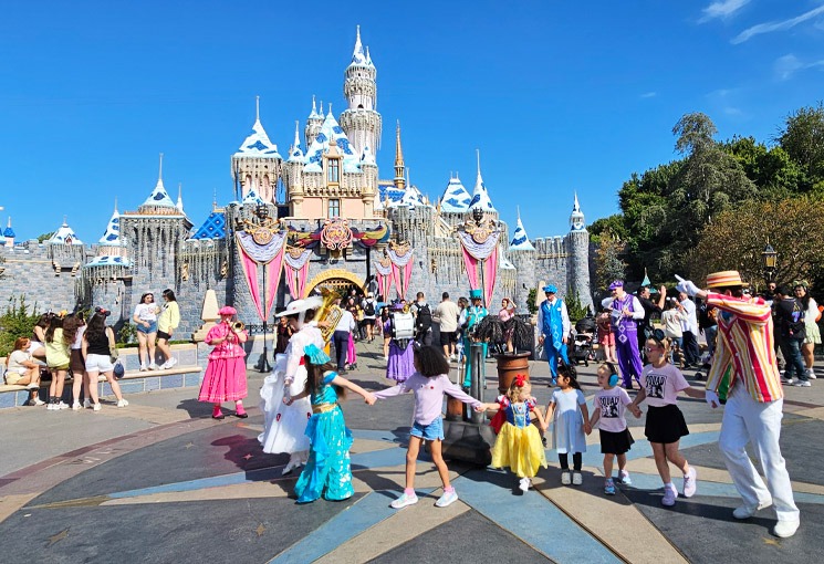 ファンタジーランド シンデレラ城周辺