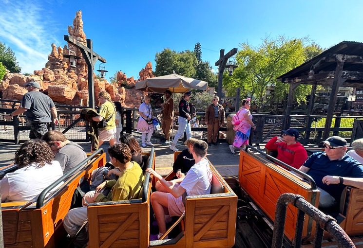 フロンティアランド ビッグサンダーマウンテン