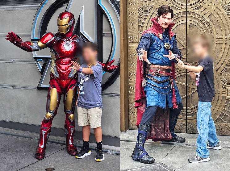 ディズニー・カリフォルニア・アドベンチャー・パークのアベンジャーズ・キャンパスで行われるマーベルヒーローとのグリーティング風景（アイアンマン、ドクター・ストレンジ）