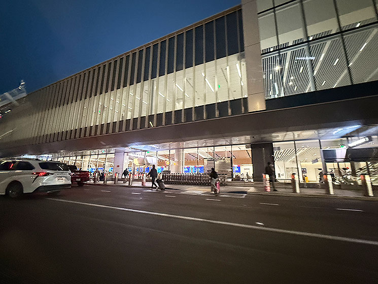 ロサンゼルス空港 トム・ブラッドレイ国際ターミナル