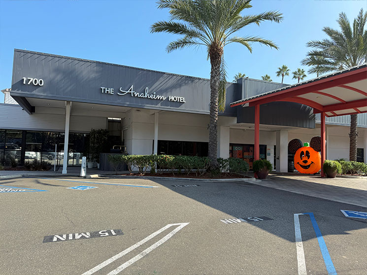ジ アナハイム ホテル