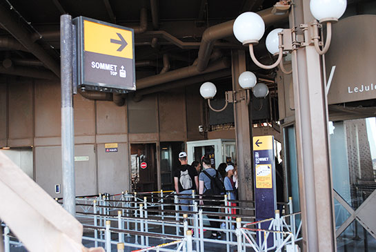 エッフェル塔 第2展望階にある第3展望階 Sommet行きのエレベーター乗り場 