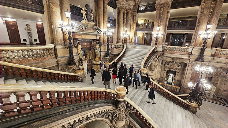 オペラ・ガルニエの大階段