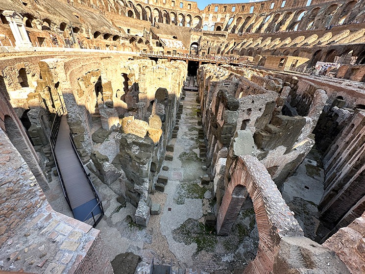 コロッセオ 地下通路の構造