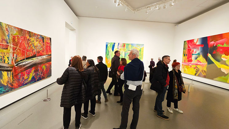 フォンダシオン・ルイヴィトン 地上階 展示室の様子