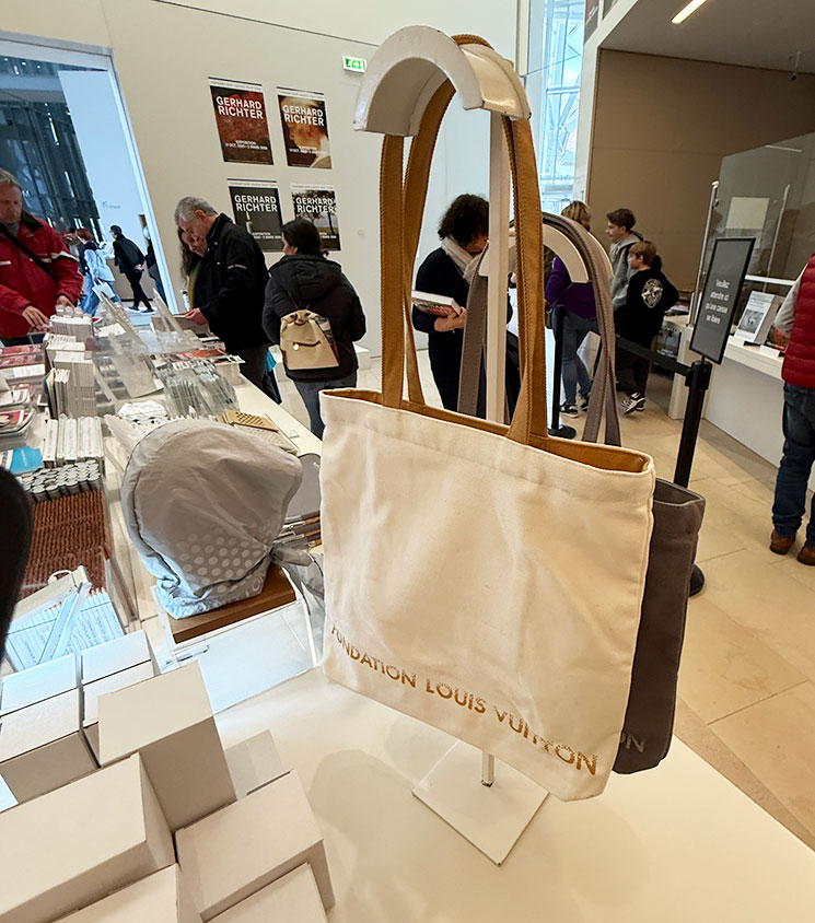 フォンダシオン・ルイヴィトン ギフトショップの商品「トートバッグ」