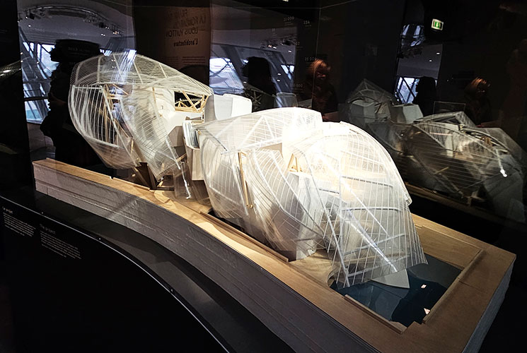 フォンダシオン・ルイヴィトンの建築模型