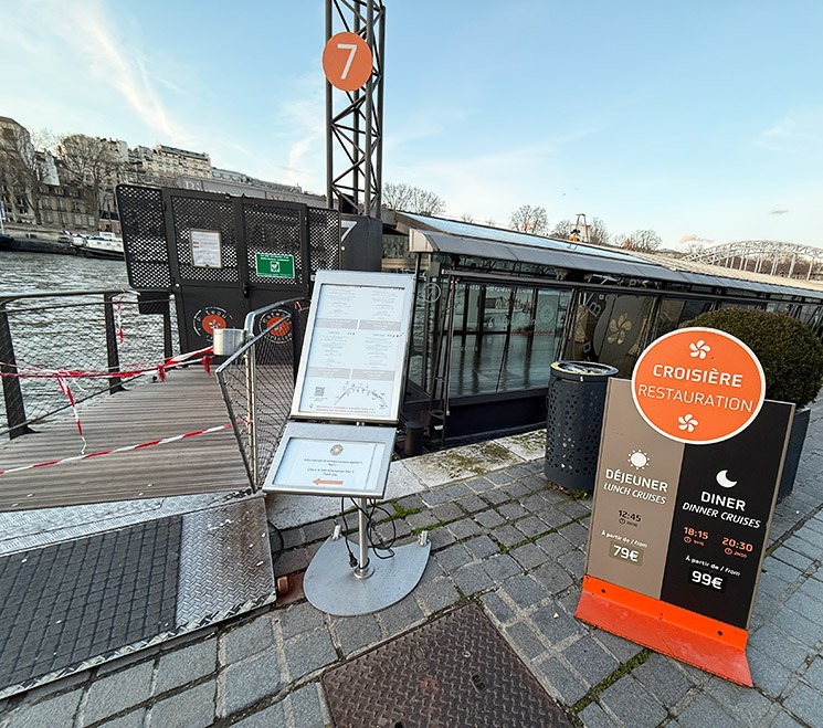 バトー・パリジャンの船着場 7番乗り場の様子